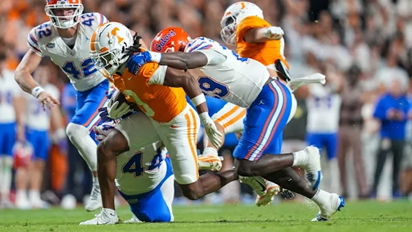 Kentucky vs. Florida: College Football Week 8 Predictions & Picks