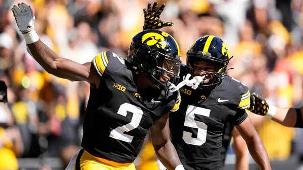 Badgers at Hawkeyes Point Spread Pick | Badgers Overrated?