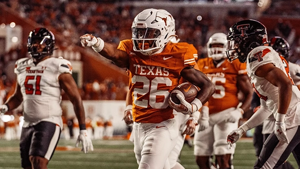 Texas Longhorns vs. Texas A&M Aggies: Betting Preview & Pick